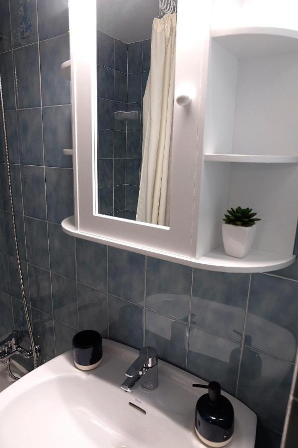 Apartamento Con Piscina L' Ancora カレリャ・デ・パラフルジェリ エクステリア 写真