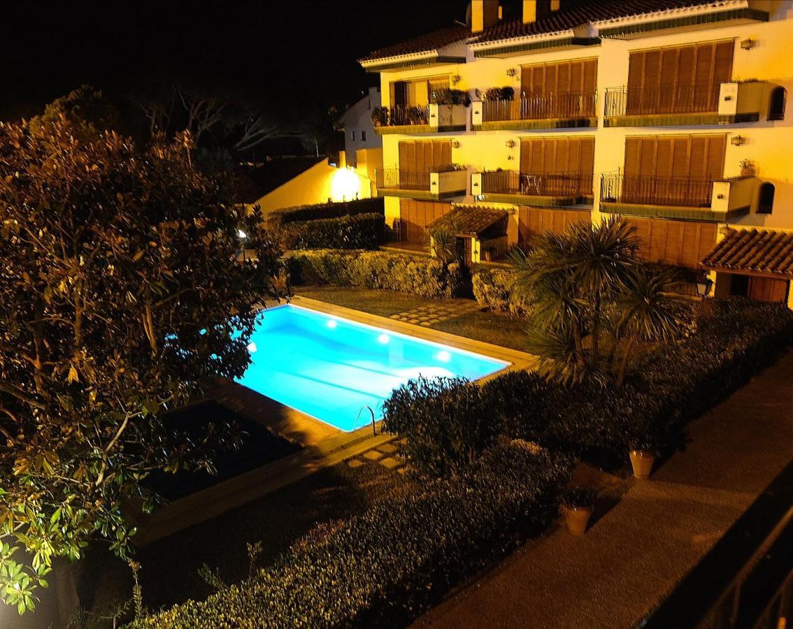 Apartamento Con Piscina L' Ancora カレリャ・デ・パラフルジェリ エクステリア 写真
