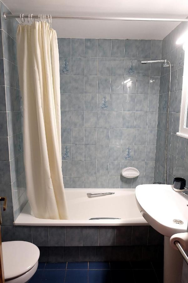 Apartamento Con Piscina L' Ancora カレリャ・デ・パラフルジェリ エクステリア 写真